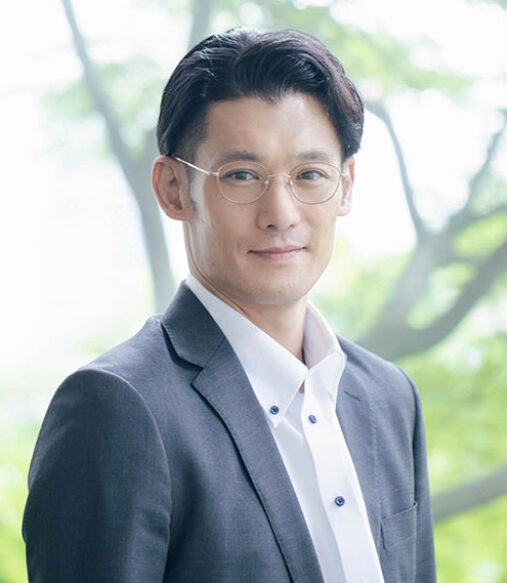 淵上 泰史(ふちかみ やすし)：巌谷光三郎 役