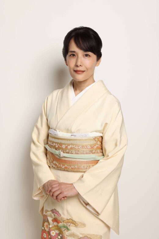 富田 靖子(とみた やすこ):霧生 京 役