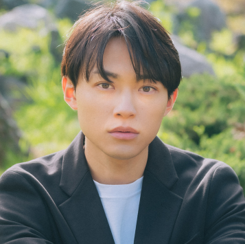 中山 翔貴(なかやま しょうき):真鍋 辰貴 役