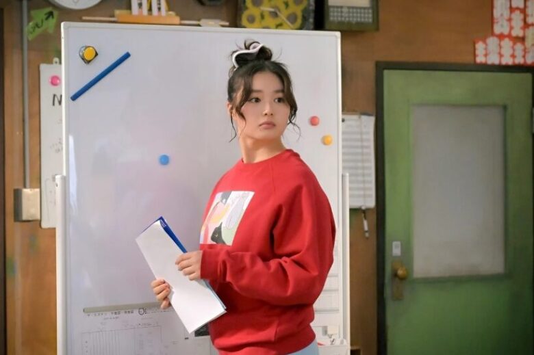 箭内夢菜：鈴木理子 役