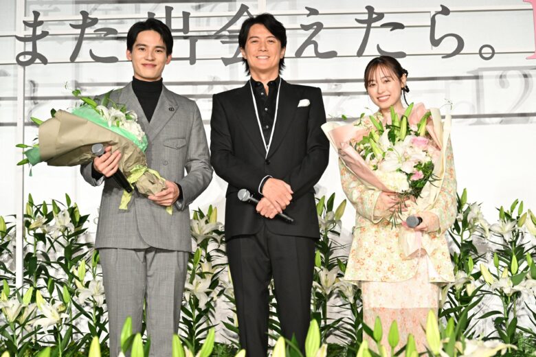 映画『あの星が降る丘で、君とまた出会いたい。』の完成披露試写会はいつどこで？