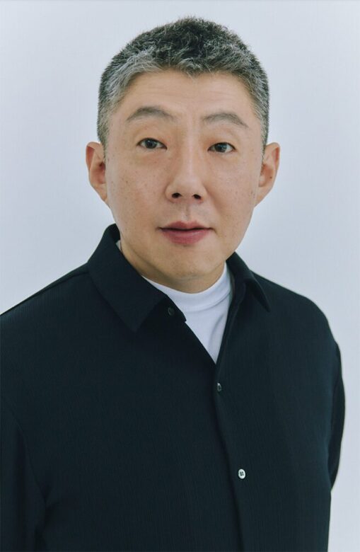 荒川 良々:桑原 栄二(くわばら えいじ)役