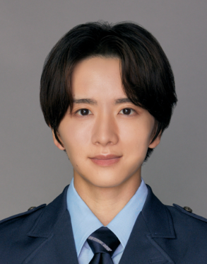 板垣李 光人(いたがき りひと)：松山 篤志 役
